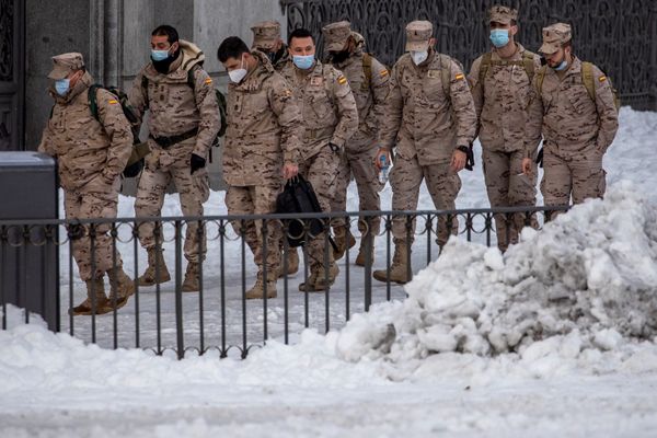 Spain Shovels Out of Snowdrifts Left by Storm Filomena