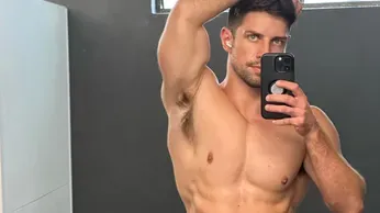 You Will Flip Over Aussie Hunk Ryan Greasley