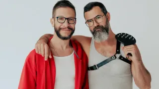 “Dads and Daddies” Podcast Offers Candid Conversations on Modern Gay Fatherhood and Identity