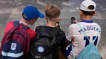 Social Media Ban for Children Under 16 Starts in Australia